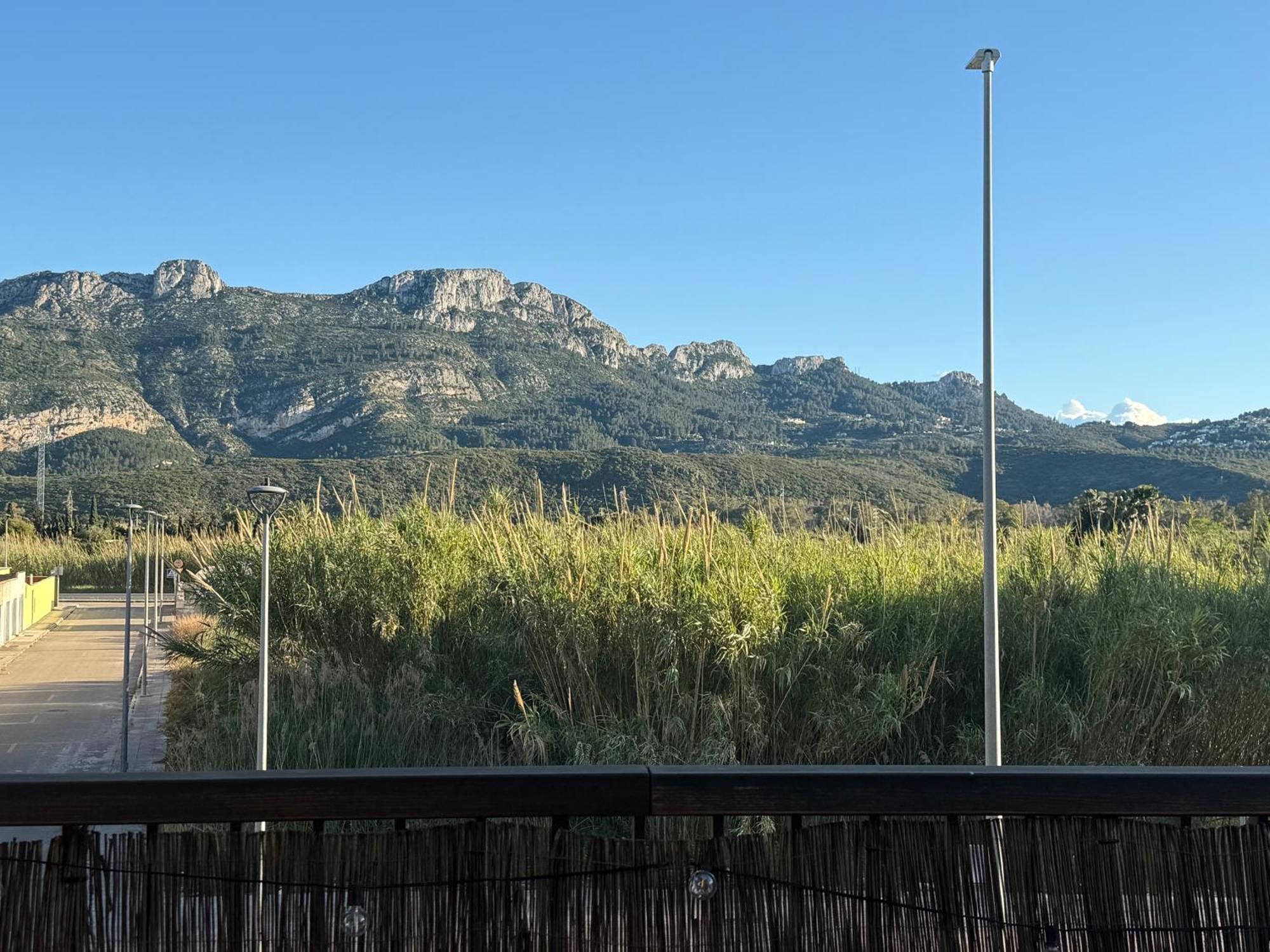 Las Lomas Denia I Les Deveses Luaran gambar